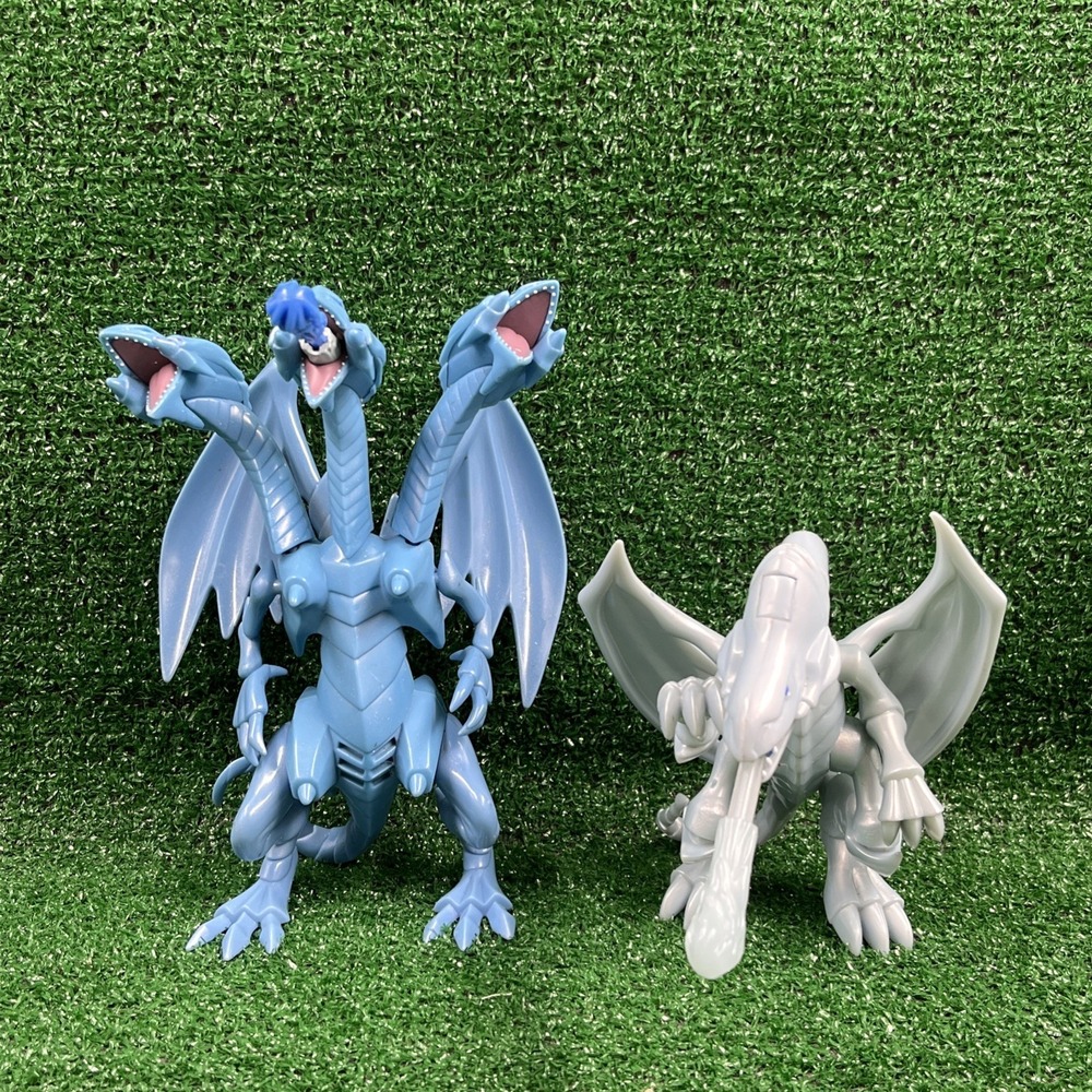 Yugi Oh Lot Of 2 Blue Eyes White Dragon & Blue‎ Eyes Ultimate Dragon 1996
